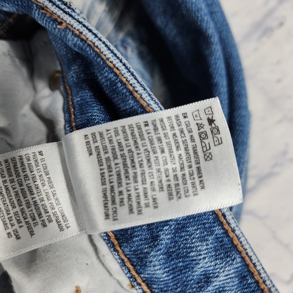 American Eagle WOMENS SIZE 00 Stretch Distressed Mom Jeans Blue - Picture 10 of 13